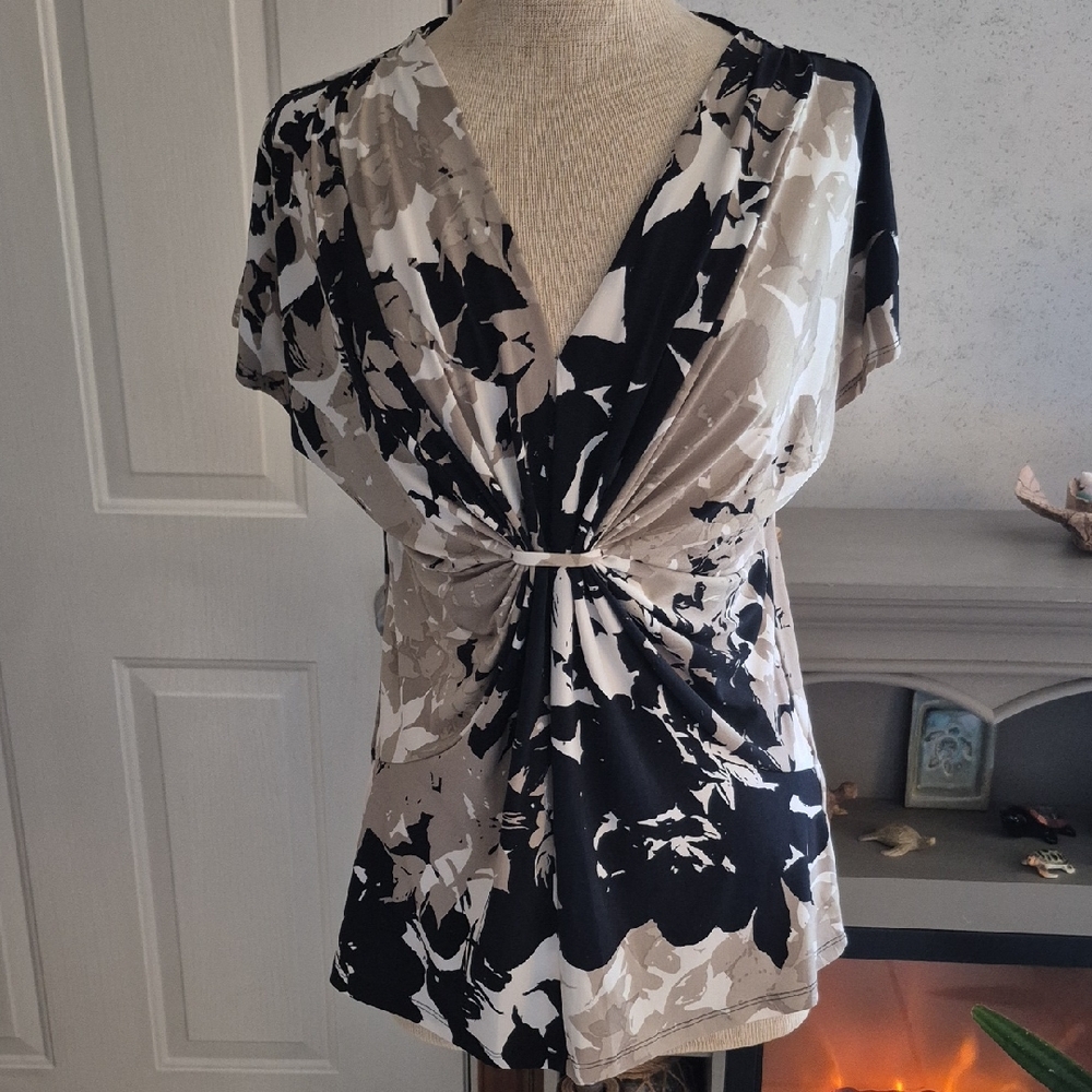 Chaus Black and Cream Patterned Blouse